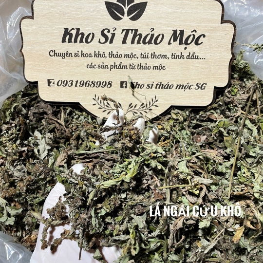 LÁ NGẢI CỨU KHÔ 