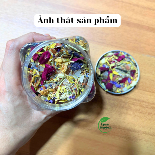 Muối tắm thảo mộc 250g/hủ (herbal bath tea) muối hồng himalayavà hoa khô