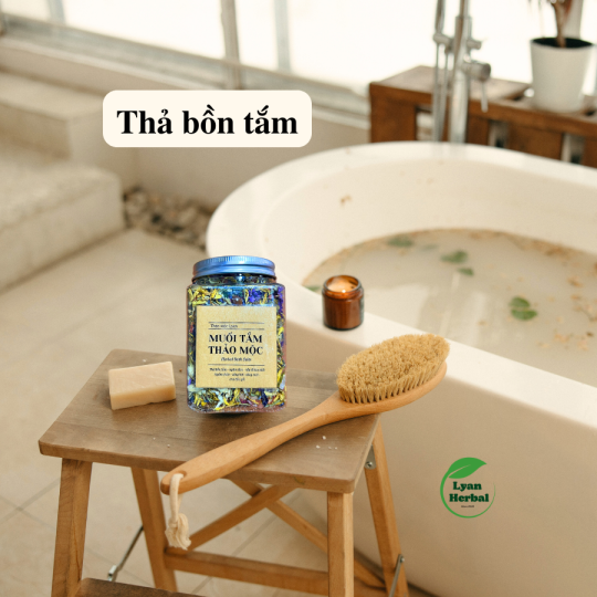 Muối tắm thảo mộc 250g/hủ (herbal bath tea) muối hồng himalayavà hoa khô