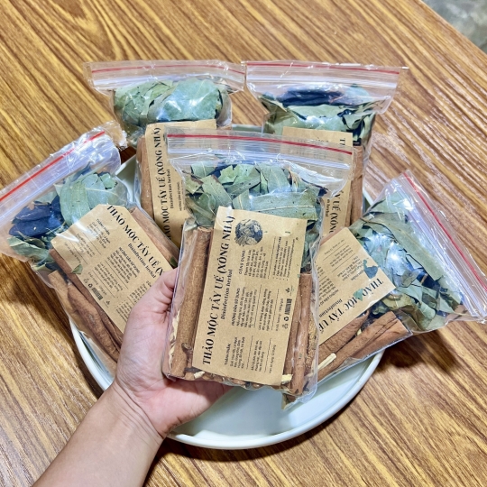 Gói "thảo mộc Xông Nhà" tẩy uế  xông nhà mới, đốt phong long, trừ tà khí, khử uế thông quan, nấu nước lau bàn thờ bao sái dịp cuối năm